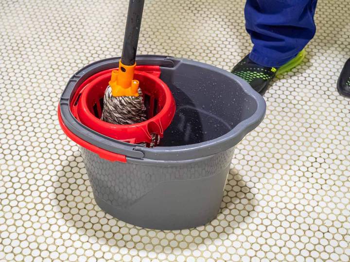 Travaux de nettoyage des sols Le Mans